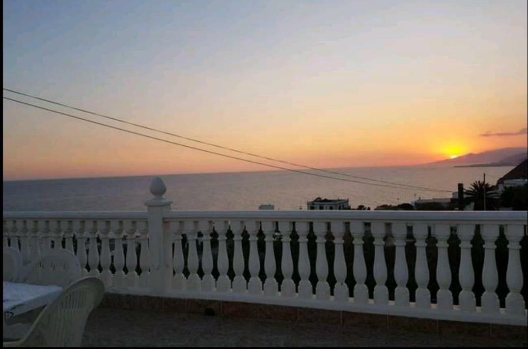 Vistas Al Mar Villa Adra Luaran gambar